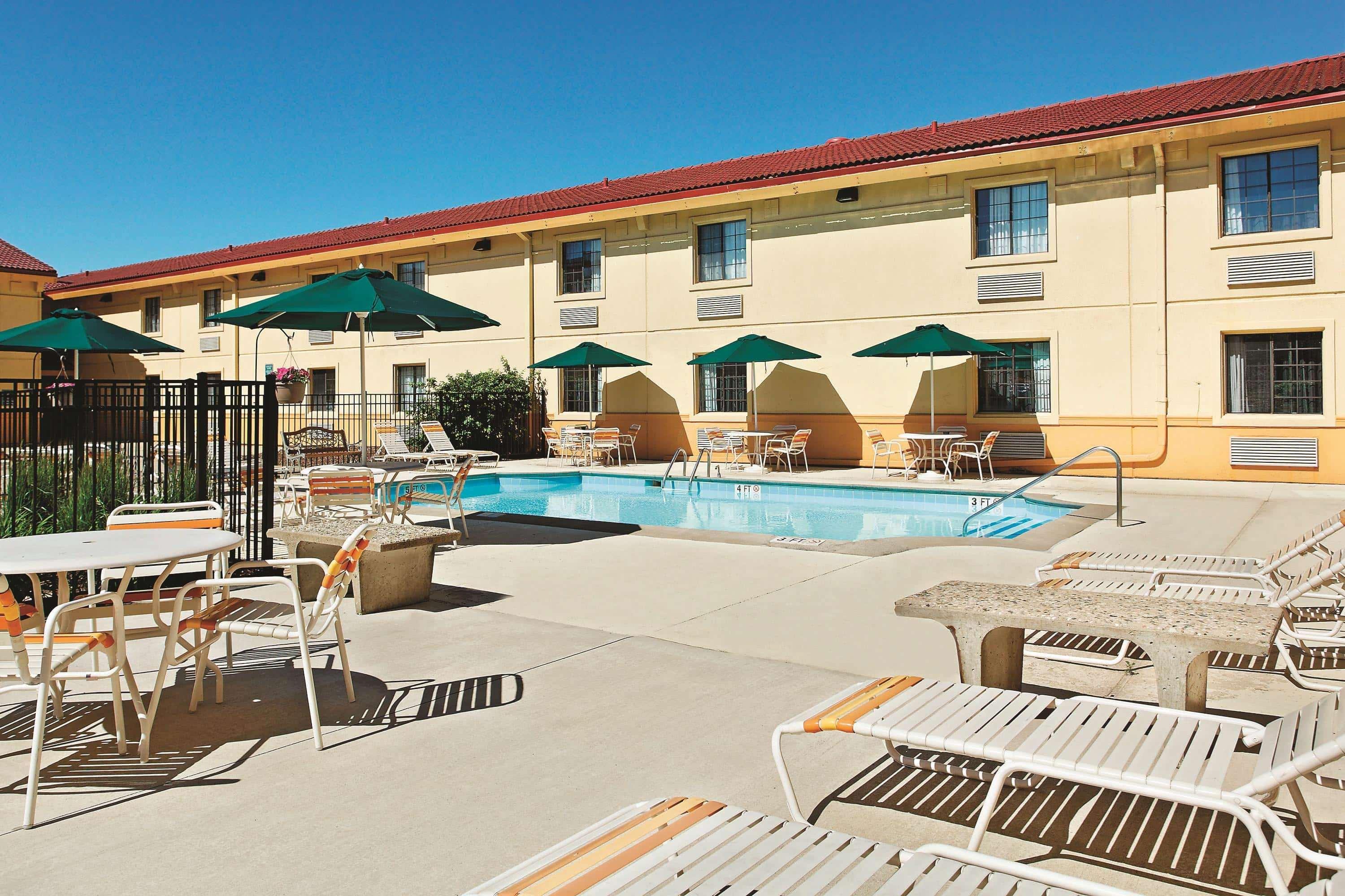 La Quinta Inn By Wyndham Champaign Kültér fotó